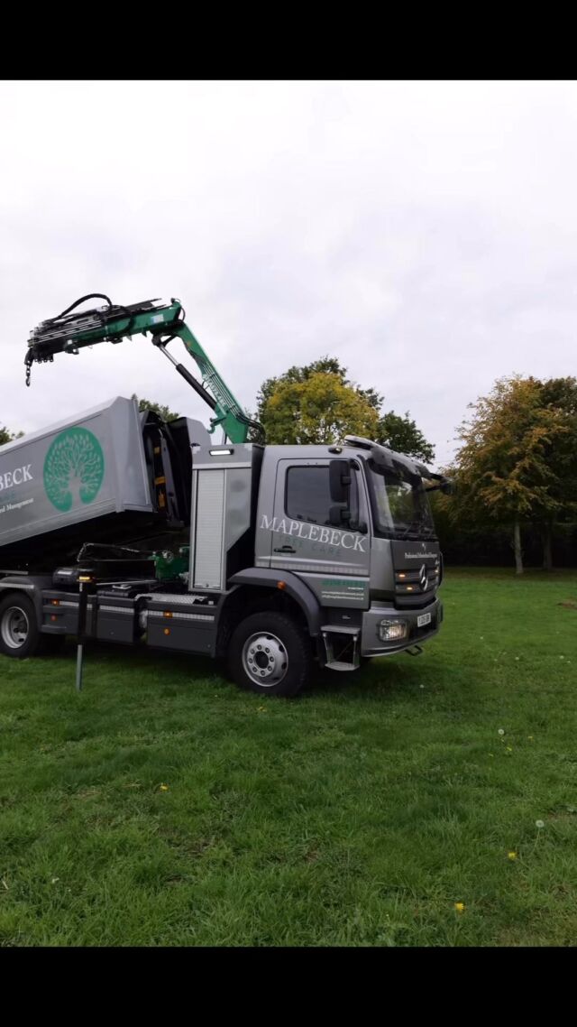 Our new 13 tonne Mercedes Atego, fitted with a Hook loader combined with a Atlas crane and grab is now ready for work! Built for transporting logs and wood chips efficiently while improving safety on site. #mercedes #arboriculture #transport #safety #mercedesatego #lorry
